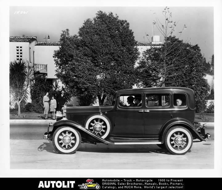 1932 Studebaker Dictator 5 Pass Sedan Factory Photo  