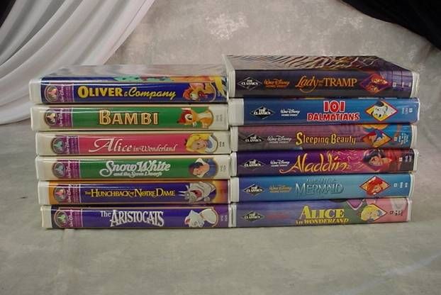 12 WALT DISNEY VHS MOVIES Alice in Wonderland LIKE NEW  