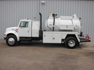 1998 INTERNATIONAL DT466 SEPTIC SEWER PUMP SLUDGE WASTE TANKER 1998 