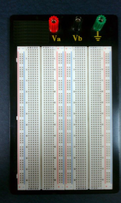 Solderless Breadboard Protoboard 4 buses Tie point 1660  