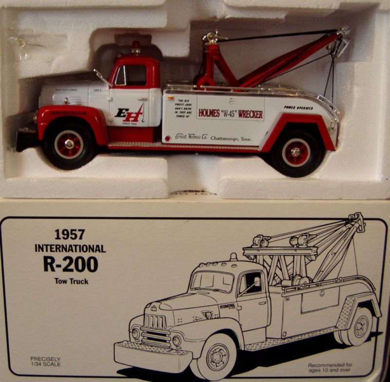 1957 INTERNATIONAL R 200 TOW TRUCK HOLMES WRECKER  