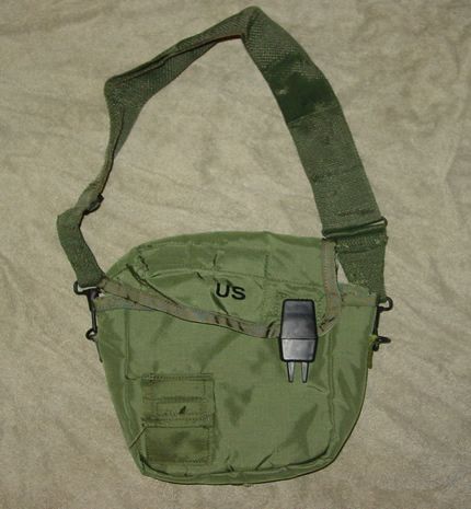 USGI Military Surplus OD 2 QT Canteen Pouch w/Strap   NICE  