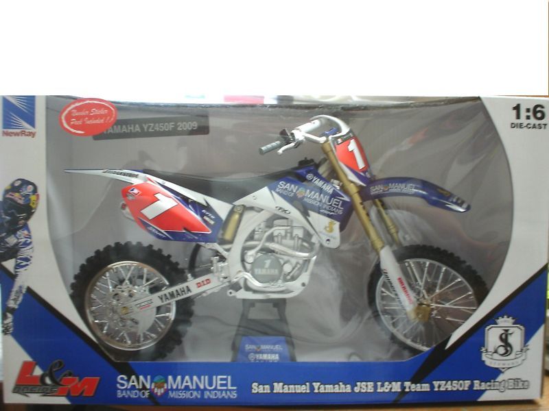 2009 YAMAHA YZ450F 1/6 JAMES STEWART SAN MANUEL BIKE  