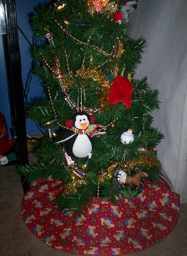 Table Top Handmade Christmas Tree Skirt ~ Angels on Red  