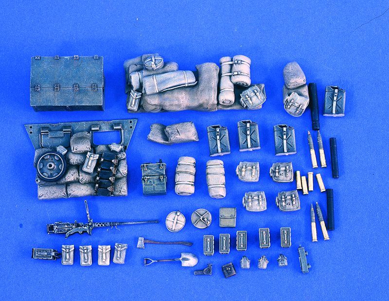 Verlinden 135 Stowage Set M8 Howitzer, item #1934  