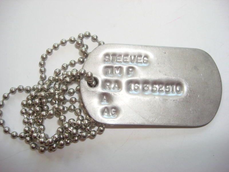 Nam War US Metal Dog Tag + Chain Of JIM STEEVES  