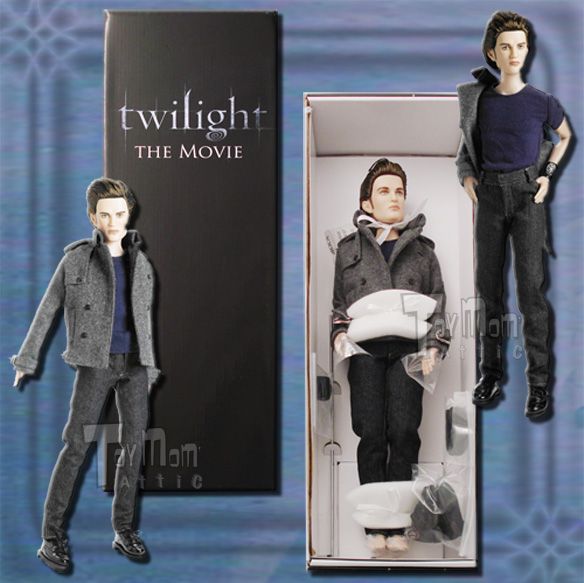 TONNER  TWILIGHT   EDWARD CULLEN 17 INCH DOLL  