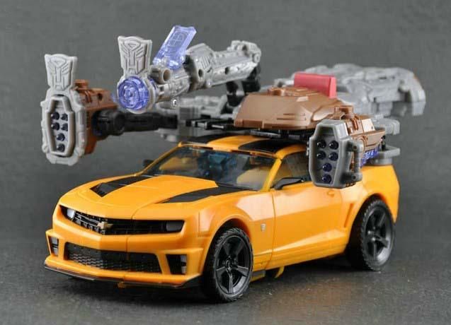 New Transformers Dark Of The Moon Leader Class BUMBLEBEE figure  