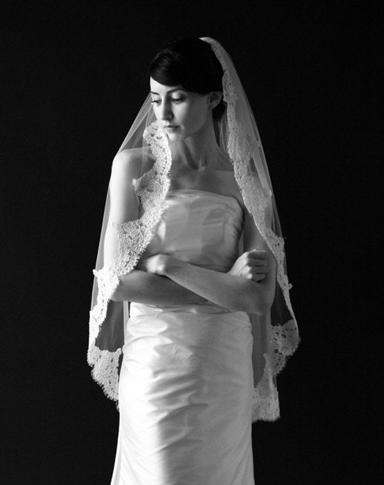 tier Fingertip Mantilla Veil  