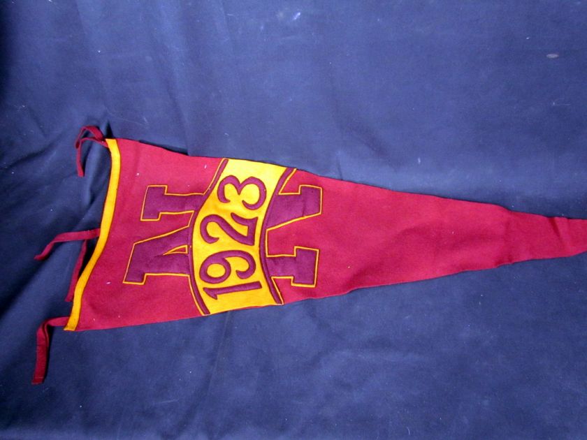 Antique 1923 Notre Dame University College Pennant  