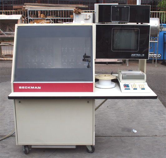 Beckman Astra 8 Automated STAT Routine Analyzer  