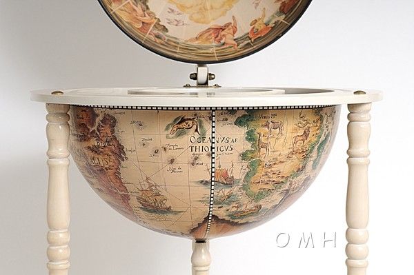 Italian Renaissance Old World Globe Bar For Sale White  