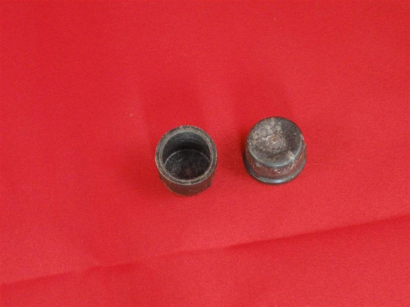 Original WW2 German Rubber MUZZLE CAPS for 8, MP40  