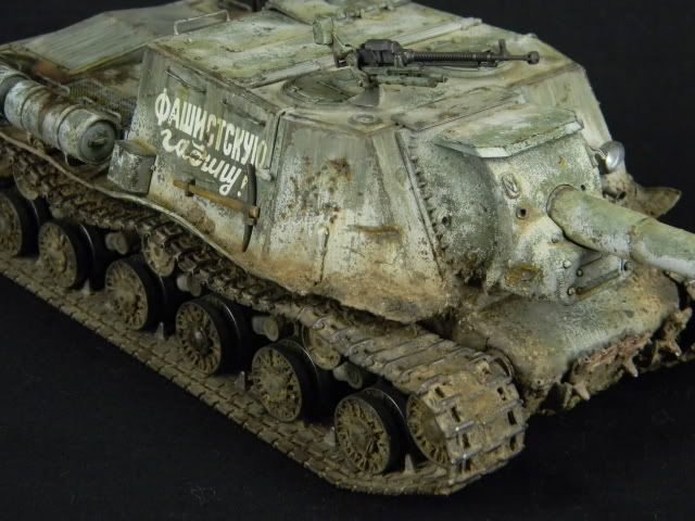 BUILT Tamiya Russian ISU 152 1/35 Scale Tank Model Rusted Weathered 