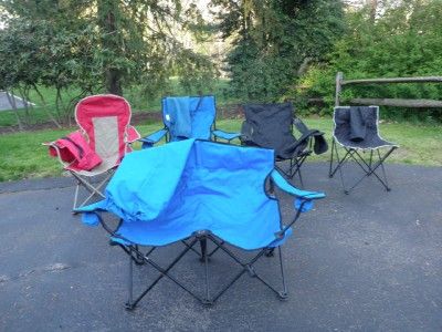 LOT    4 Camp Sports Collapsible Chairs & 1 Camp Couch    2 Seater 