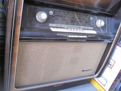 Grundig Majestic TUBE Radio/ Phono Receiver Shortwave  