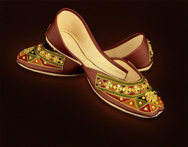 Women Traditional Nagra Khussa Leather summer Shoes  