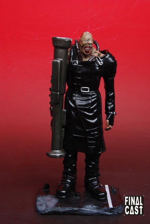 Resident Evil 3 Boss Nemesis Pursuer Chaser figure  