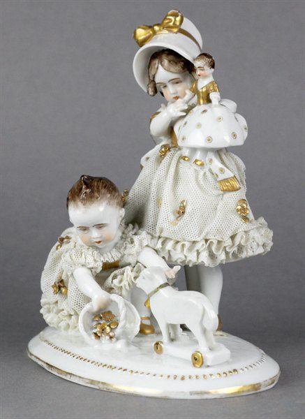 CHARMING ANTIQUE GERMAN MEISSEN STYLE CHILDREN FIGURE GROUP 19TH C 