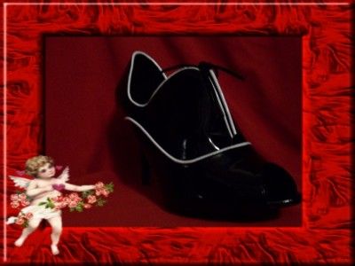Black & White Patent WILD DIVA Shoes/Peep Toe Oxfords 6  