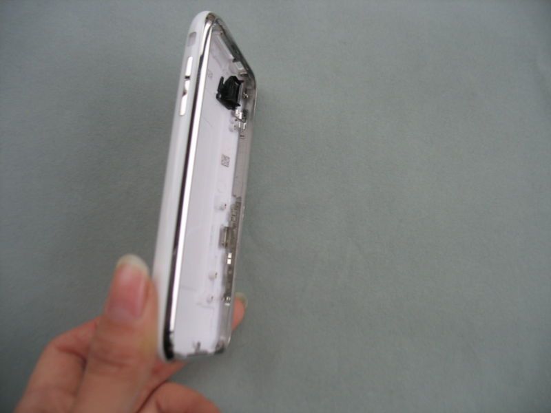 White Back Cover With Chrome Bezel for iPhone 3GS 16GB  