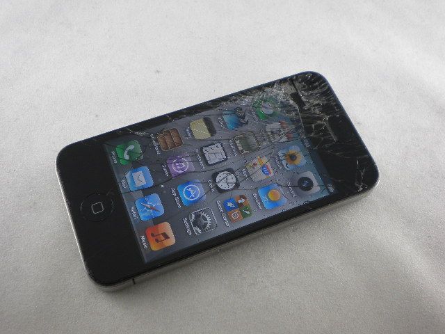 APPLE IPHONE 4 16GB AT&T BLACK SMART PHONE ATT *CRACKS* 885909343874 