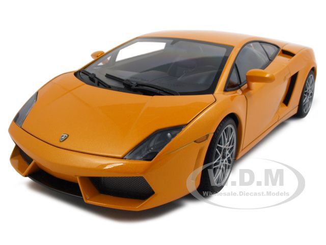 LAMBORGHINI GALLARDO LP560 4 ORNG 118 DIECAST AUTOART  