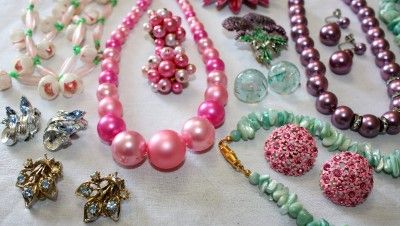 Vintage Jewelry Lot,necklaces,earrings,bracelets,sets,Lisner,Coventry 