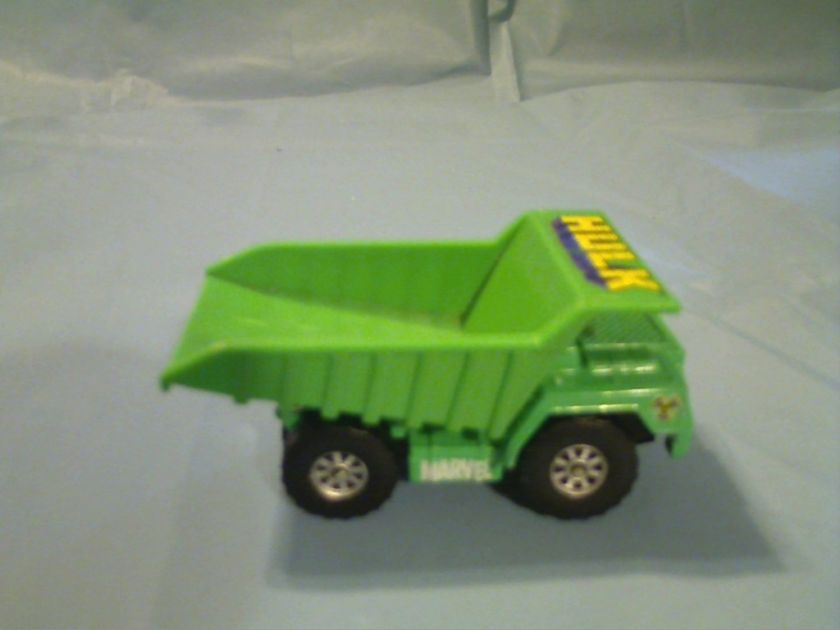 MAISTO 2003 MARVEL THE INCREDIBLE HULK DUMP TRUCK TOY  