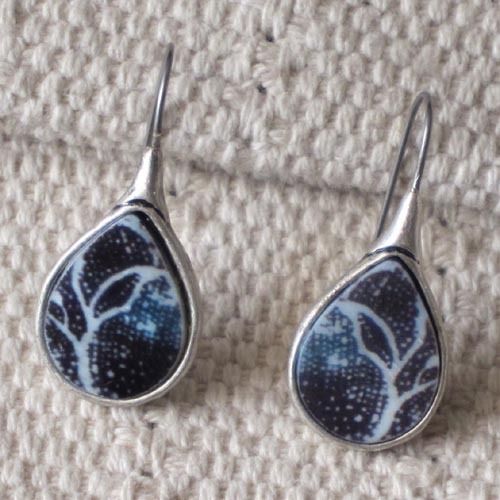 New Coldwater Creek Hook Earrings FS Vintage Silver Tone Printed 