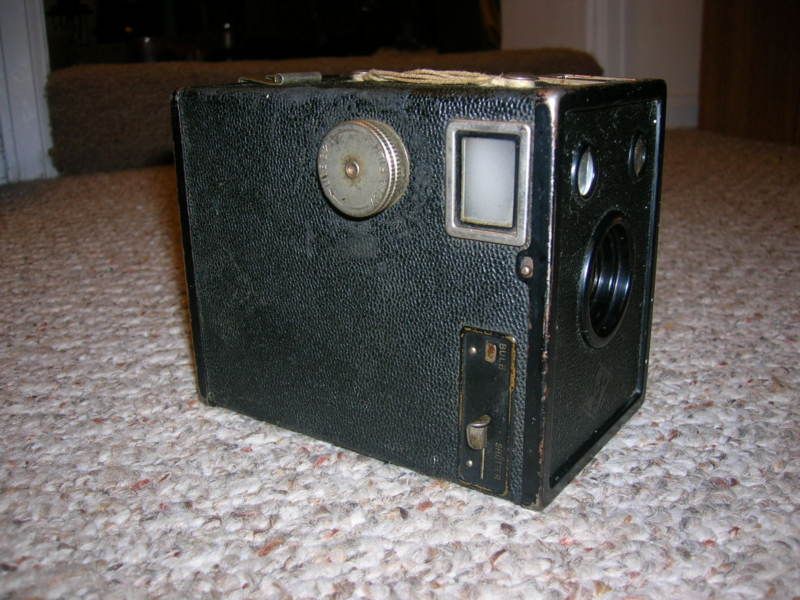 AGFA ANSCO CADET LARGE VINTAGE BOX CAMERA  