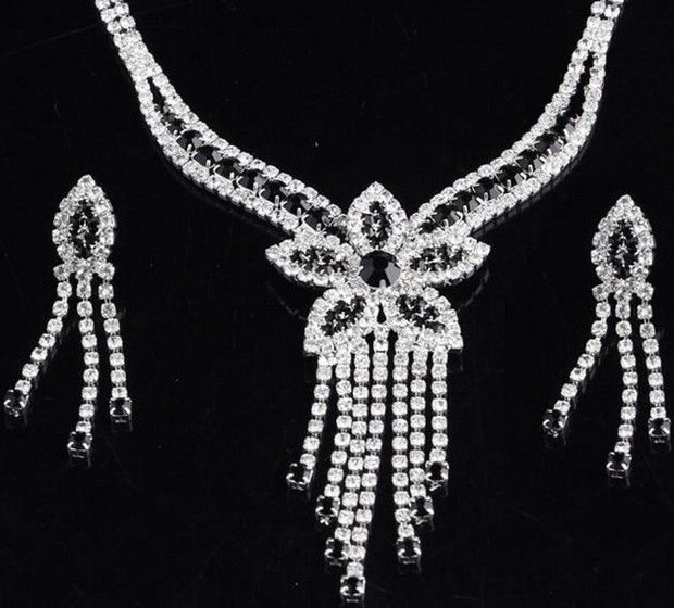   Jewelry Black&White Crystal Korean Flower Earrings Necklace  