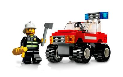 NEW LEGO CITY FIRE CHIEF EMERGENCY RESCUE CAR 7241 MINT  
