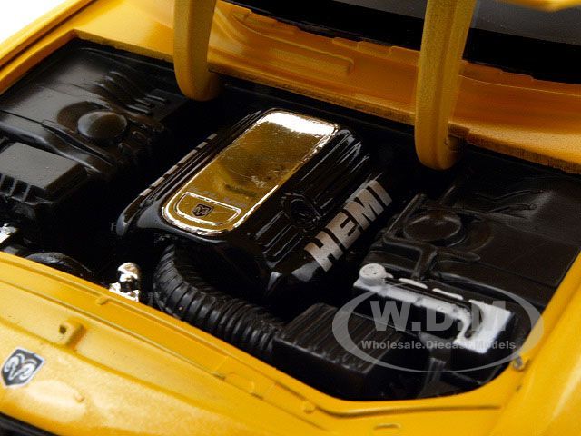 2006 DODGE CHARGER DAYTONA R/T HEMI YELLOW 118 JADA  