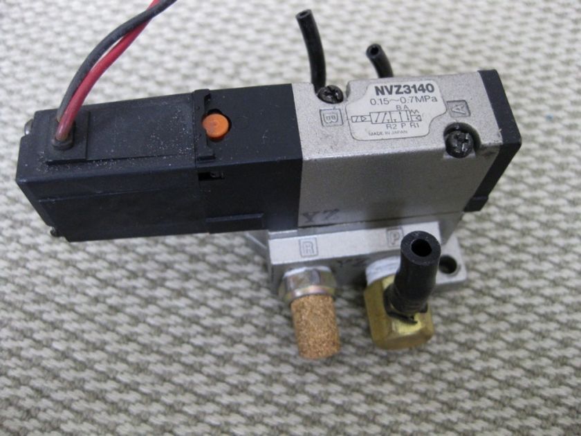 SMC NVZ3140 Solenoid Valve  w/ manifold 24V DC  