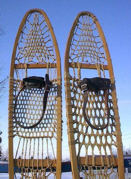 VINTAGE Indian Snowshoes 60x10 Snow Shoes GREAT  