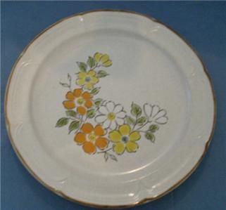 BAROQUE HEARTHSIDE SPRING GARDEN PLATE STONEWARE JAPAN  