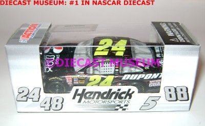 JEFF GORDON #24 PEPSI MAX 2010 DUPONT DIECAST ACTION  