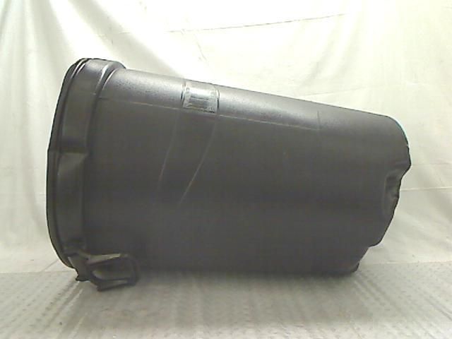 Rubbermaid Roughneck 32 gallon trash can. TADD  