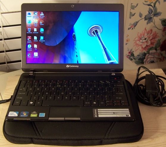 Gateway EC14 Netbook Notebook 11.6 LED light&thin 3LB Intel win 7 w 