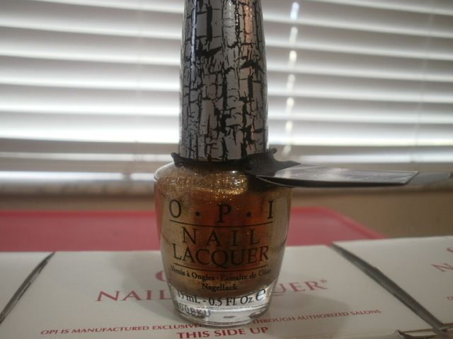 OPI gold Shatter Shattered Crackle Nail Polish  