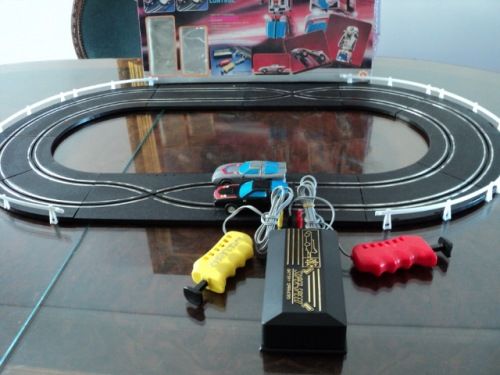 TRANSFORMERS GOBOTS SPEEDWAY ROBOT ROAD RACER BTT/OP SK  