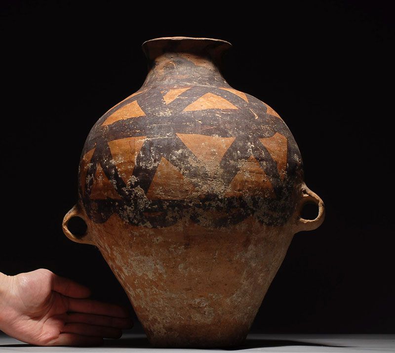 Ancient Chinese Neolithic Pot of Extreme Age, YangShao  