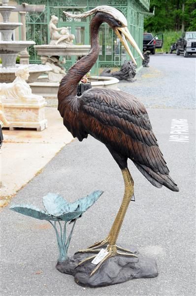 Bronze Egret Fountain, Watch it in HD  